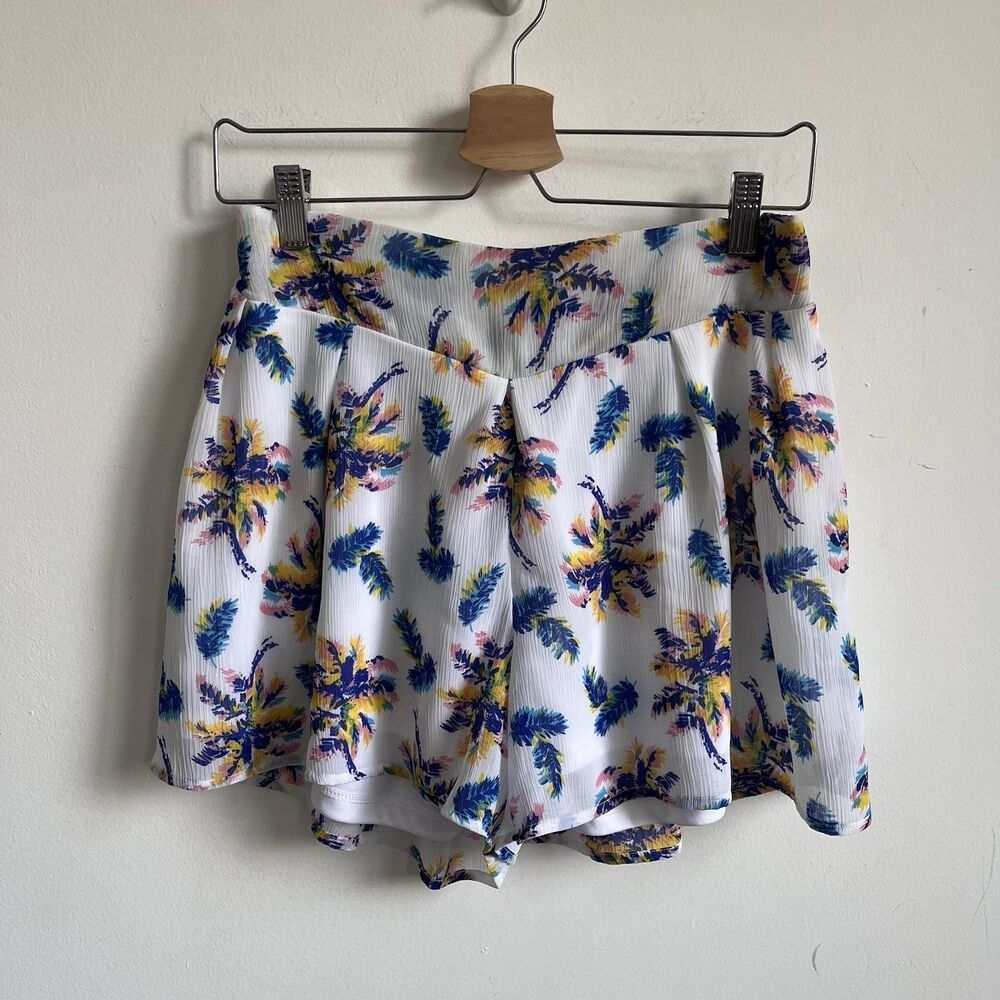 Chatlotte Russe Colorful Cute Palm Tree Summer Flowy Shorts Size M Vtg